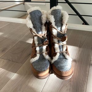 Sorel Wedge Fur Booties Size 9